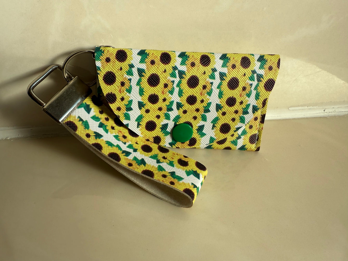 Sunshine Snap Keychain Wallet & Wristlet set