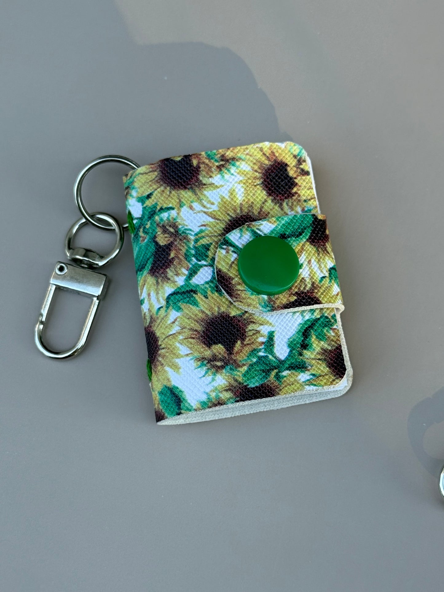 Midsummer Keepsake Keychain Notebook -Miss Fit