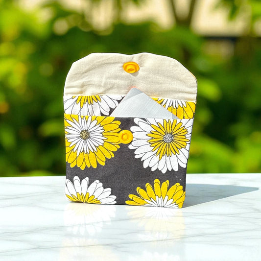 Sunny Daisy Snap Wallet