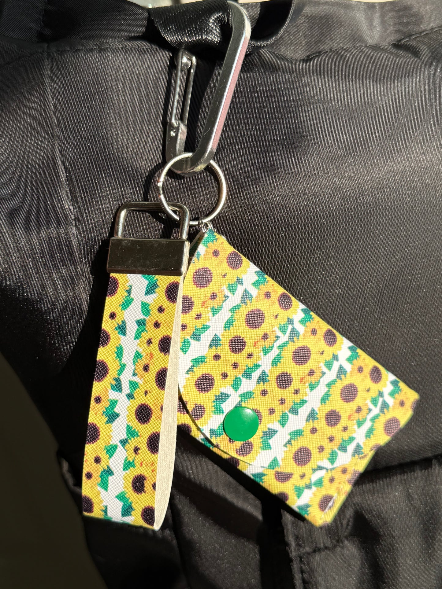 Sunshine Snap Keychain Wallet & Wristlet set